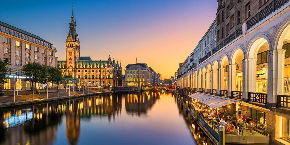 Hotel Savoy Hamburg-Harburg Exteriör bild