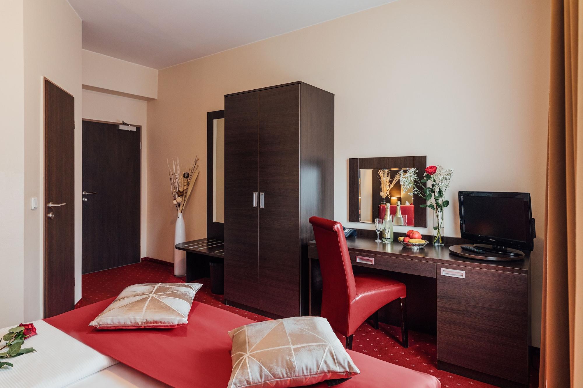Hotel Savoy Hamburg-Harburg Exteriör bild