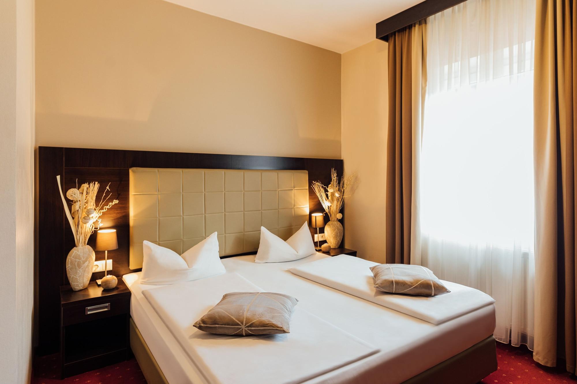 Hotel Savoy Hamburg-Harburg Exteriör bild