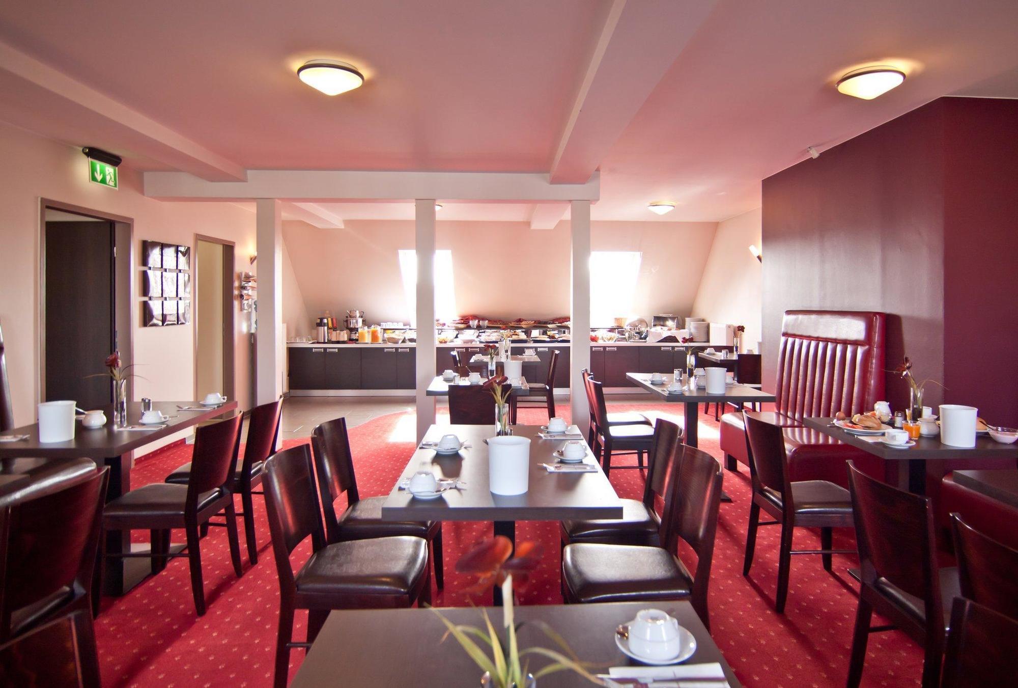 Hotel Savoy Hamburg-Harburg Exteriör bild